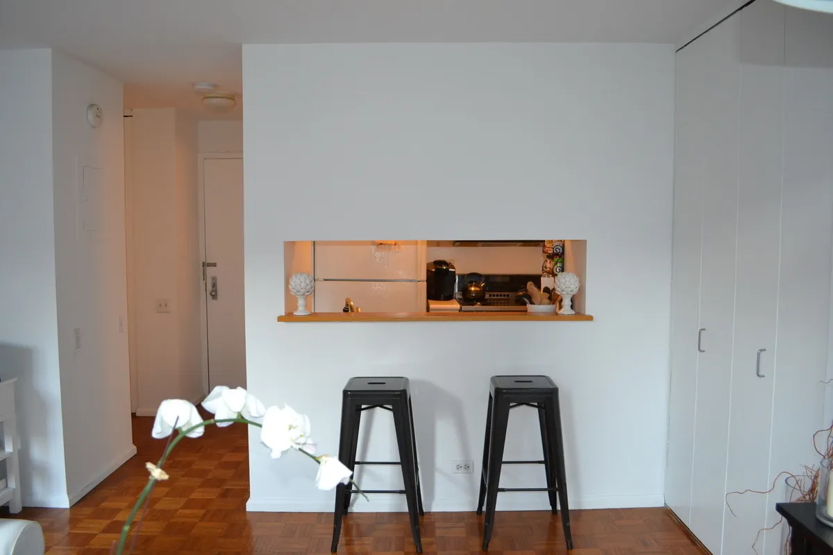 $4,400 | 295 Greenwich Street, Unit 5N | TriBeCa