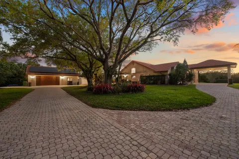 $2,300,000 | 18950 Southwest 59th Street, Southwest Ranches, FL 33332