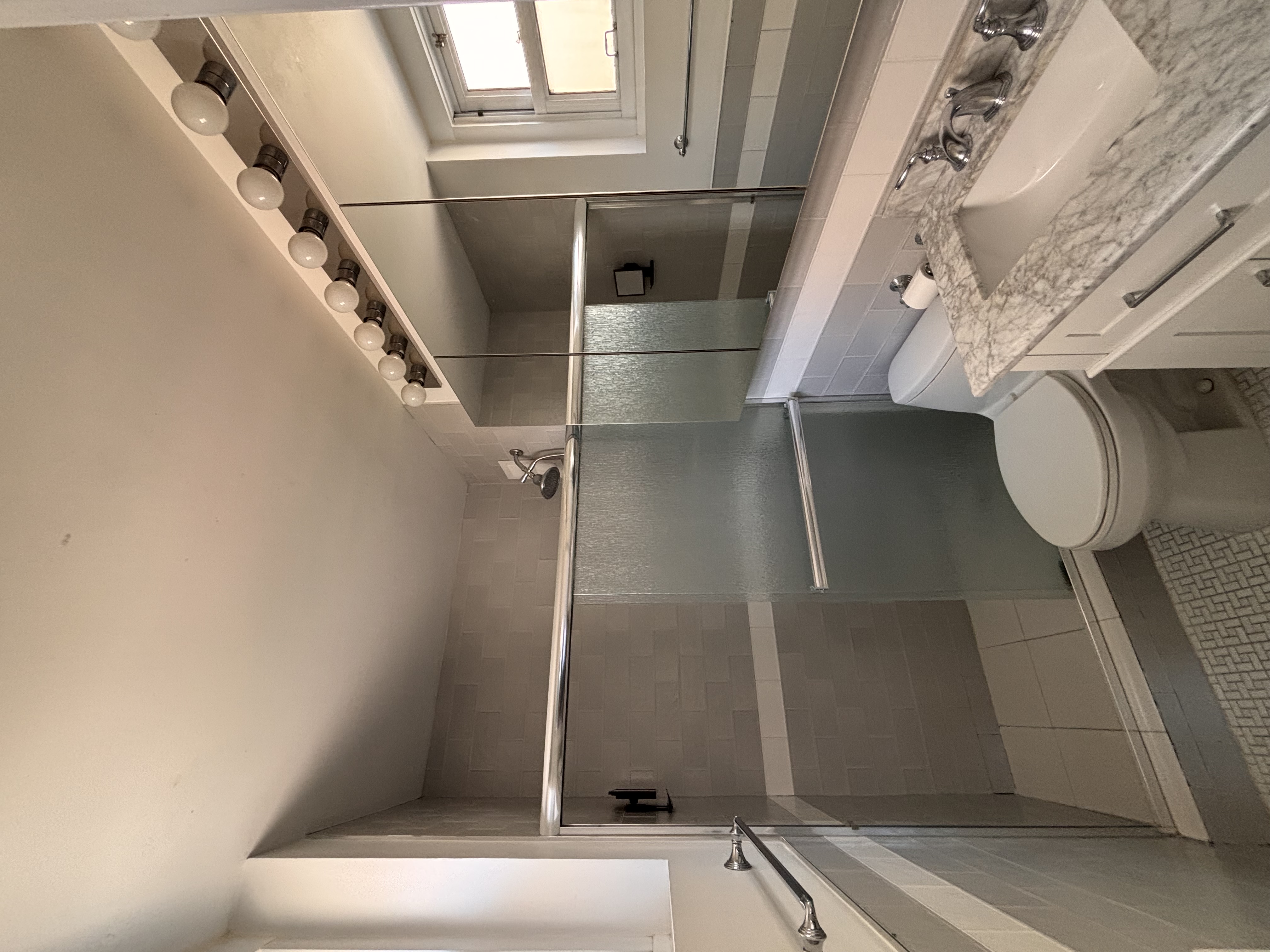 501 East 79th Street, Unit 11E Manhattan, NY 10075 - Photo 12 of 17 Gallery Image 12