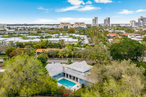 $2,250,000 | 9200 Southwest 70th Avenue, Pinecrest, FL 33156