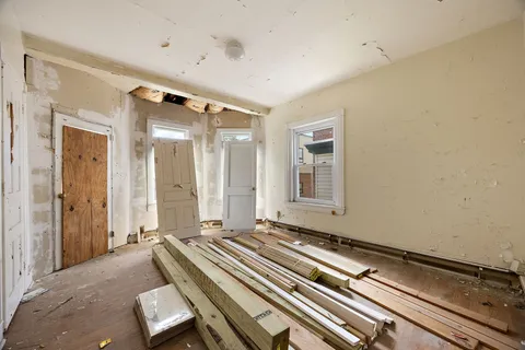 $265,000 | 802 Washington Street, Wilmington, DE 19801