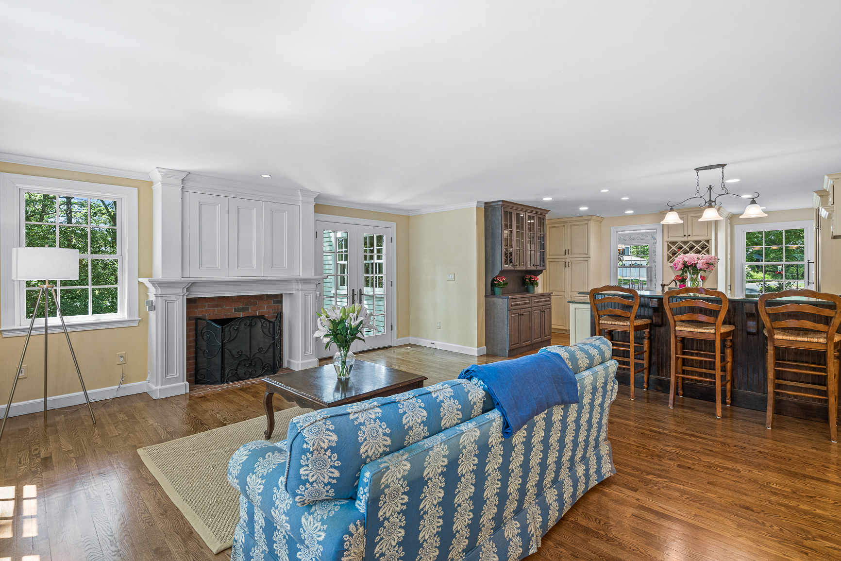 10 Lincoln Circle Wellesley, MA 02481 - Photo 22 of 61