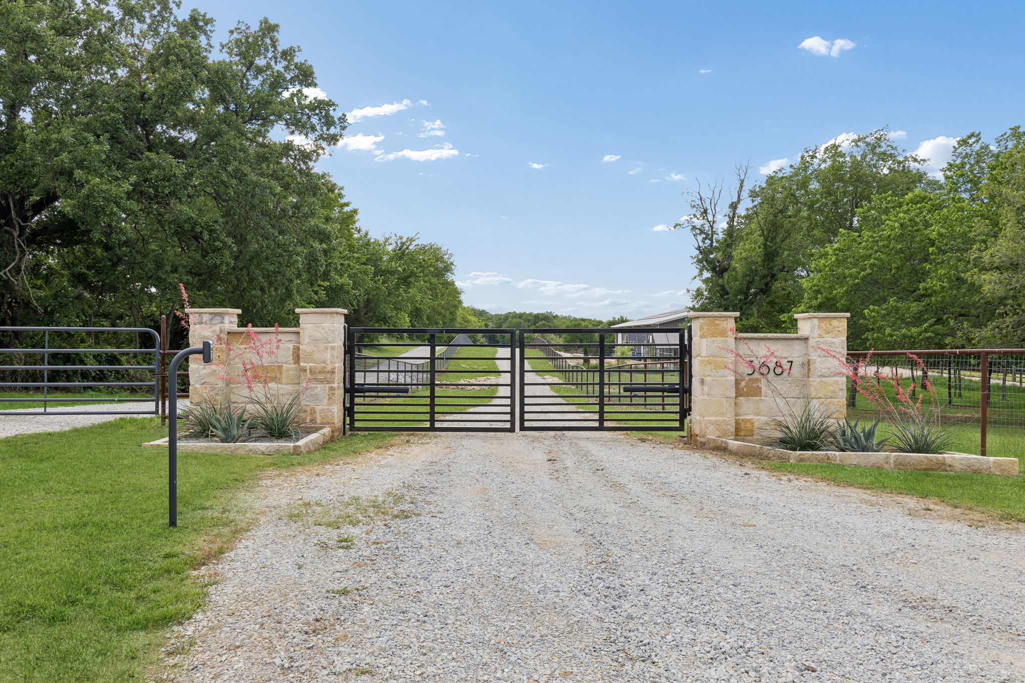 3687 New Hope Road Aubrey, TX 76227 - Photo 3 of 51
