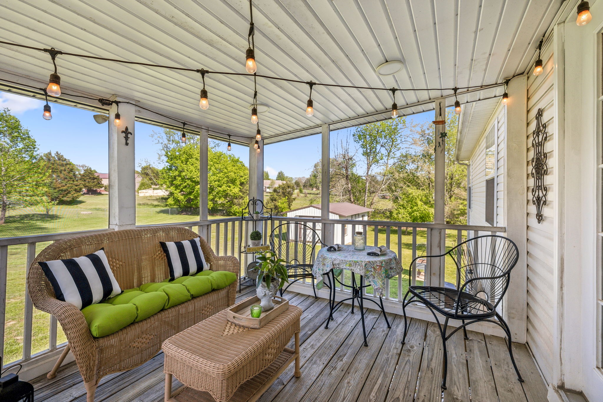 405 Billy Lane Spring Hill, TN 37174 - Photo 28 of 39 a view of a chairs and table in the patio