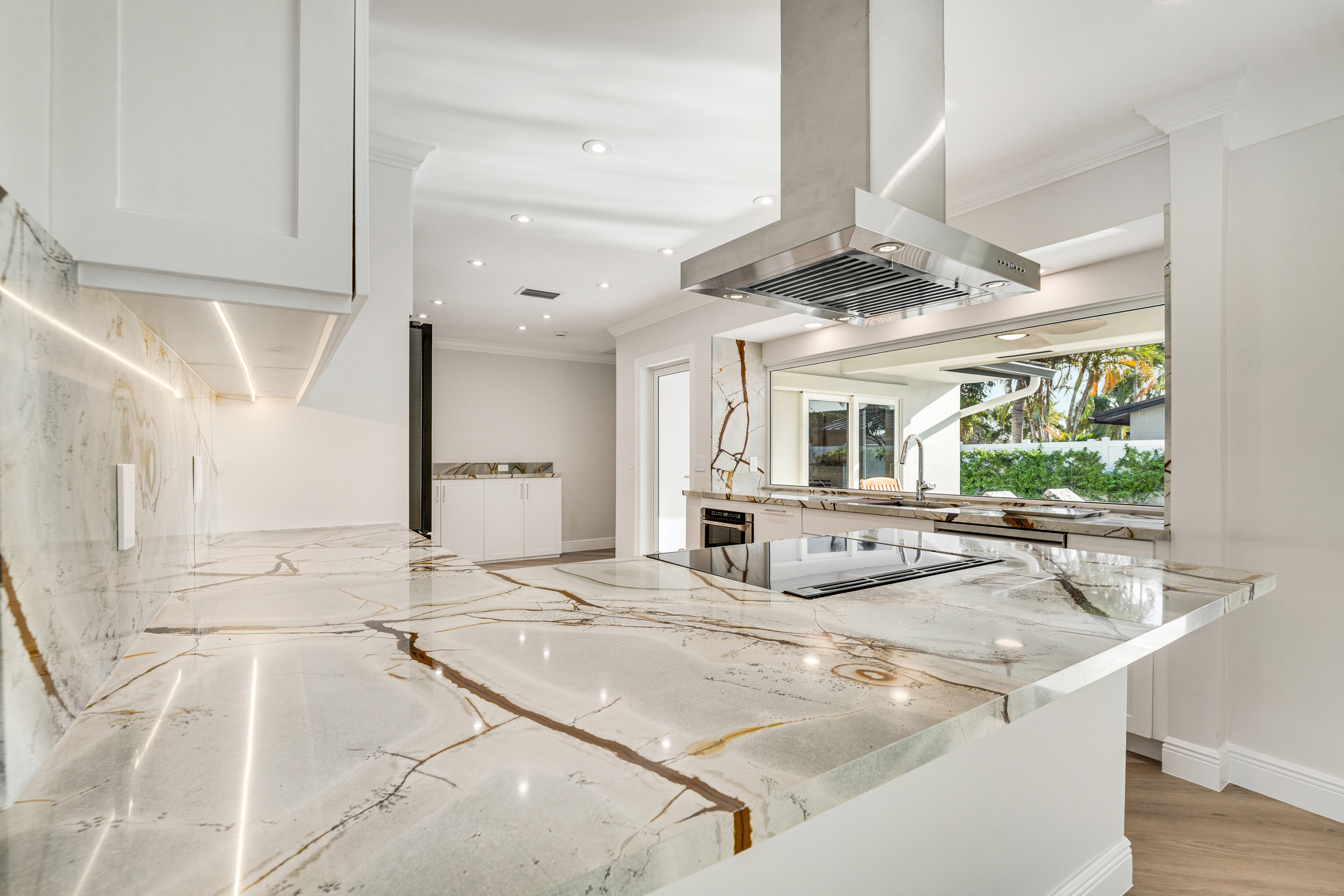 4460 Northeast 25th Avenue Lighthouse Point, FL 33064 - Photo 5 of 9