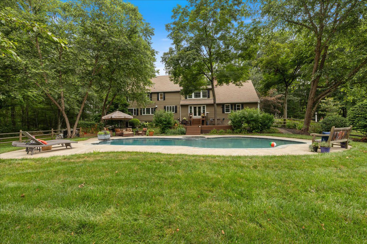 $1,599,000 | 17 Quail Drive, Doylestown, PA 18901