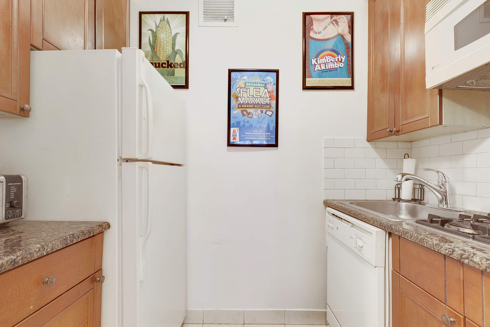 159 West 53rd Street, Unit 18A Manhattan, NY 10019 - Photo 3 of 9
