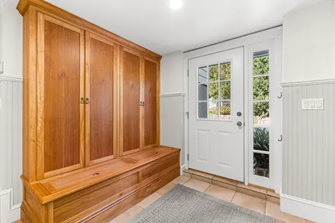 $4,150,000 | 33 Hundreds Circle, Wellesley Hills, MA 02481