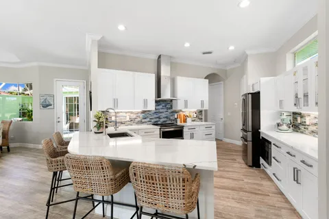 $995,000 | 27190 Driftwood Drive, Bonita Springs, FL 34135