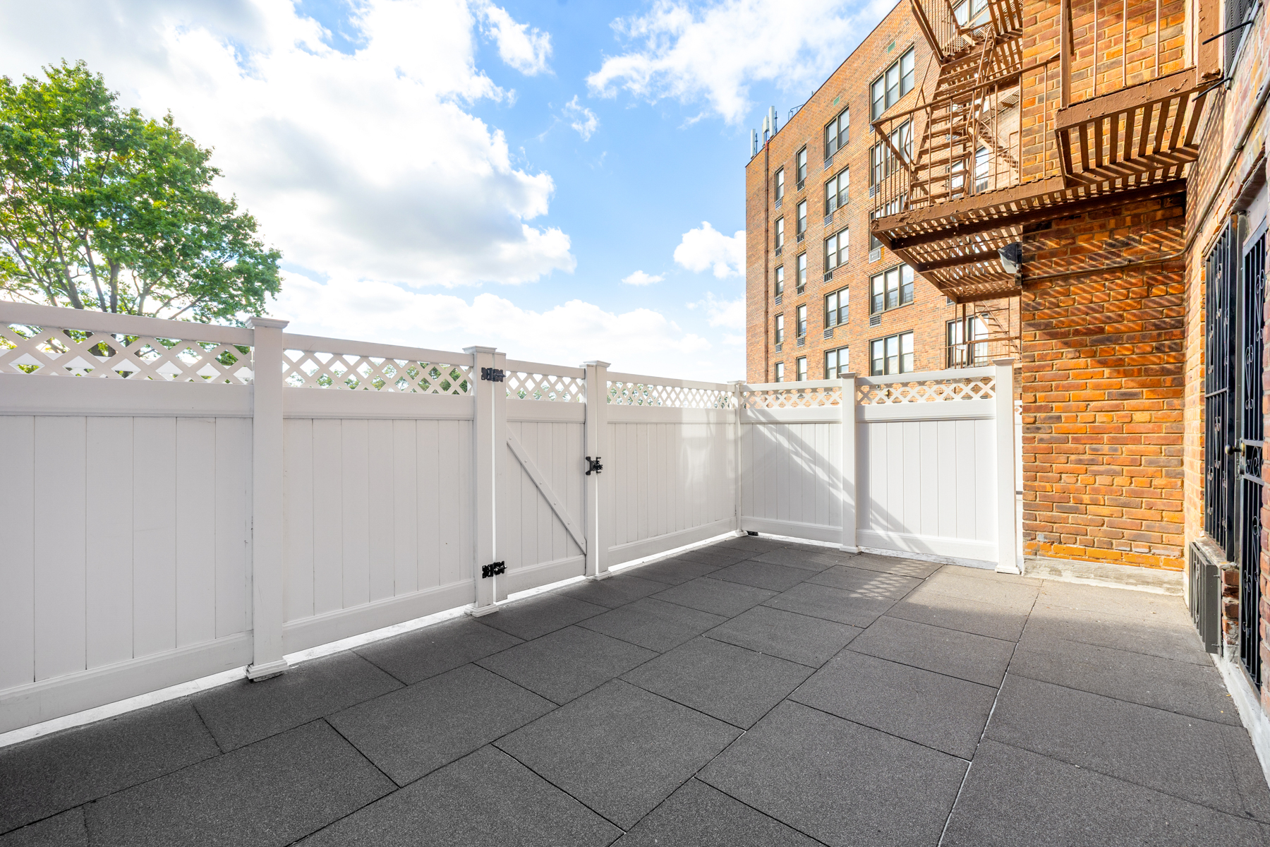 35-20 Leverich Street, Unit B226 Queens, NY 11372 - Photo 13 of 15 a view of a terrace