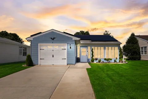 $330,000 | 6 Sheffield Place, Southampton, NJ 08088