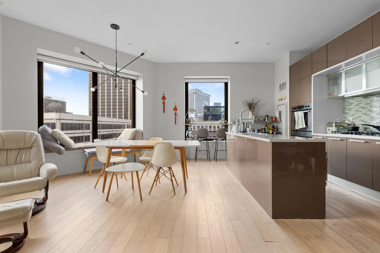 $8,500 | 75 Wall Street, Unit 31C | Financial District