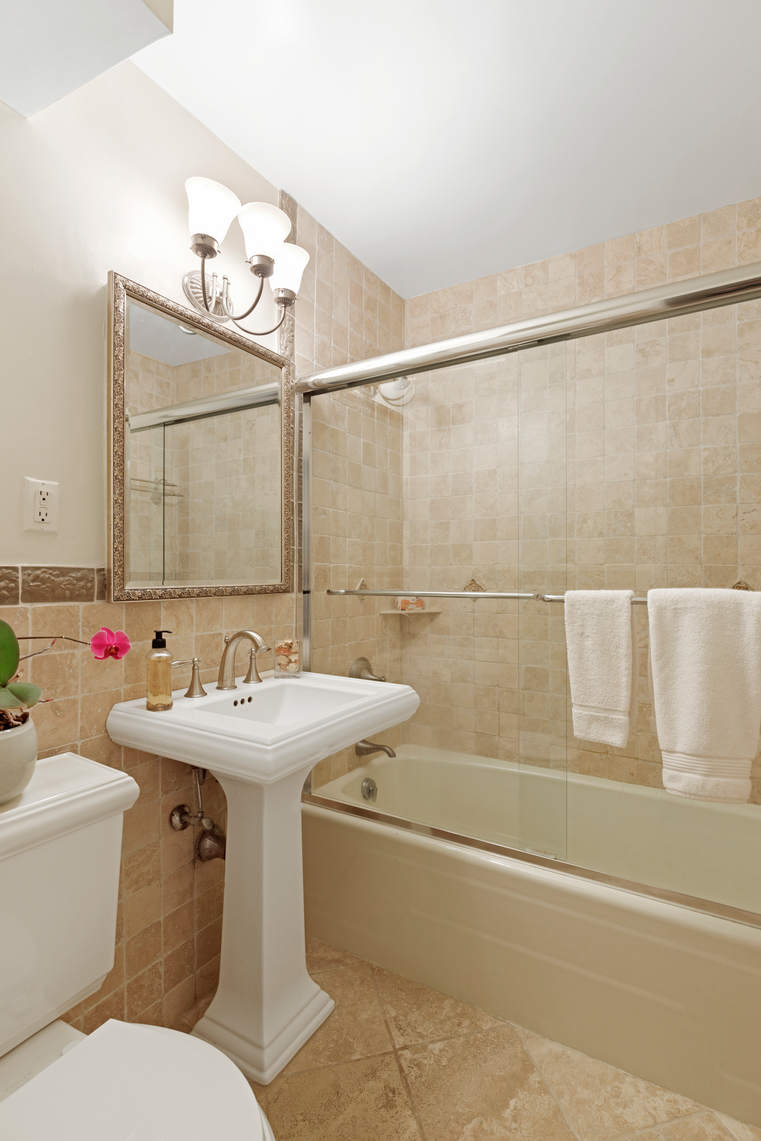 200 Central Park South, Unit 19F Manhattan, NY 10019 - Photo 11 of 13