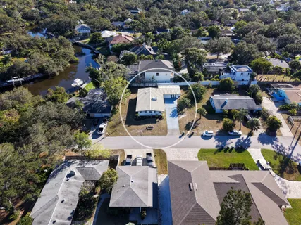 $525,000 | 2452 Whippoorwill Circle, Sarasota, FL 34231