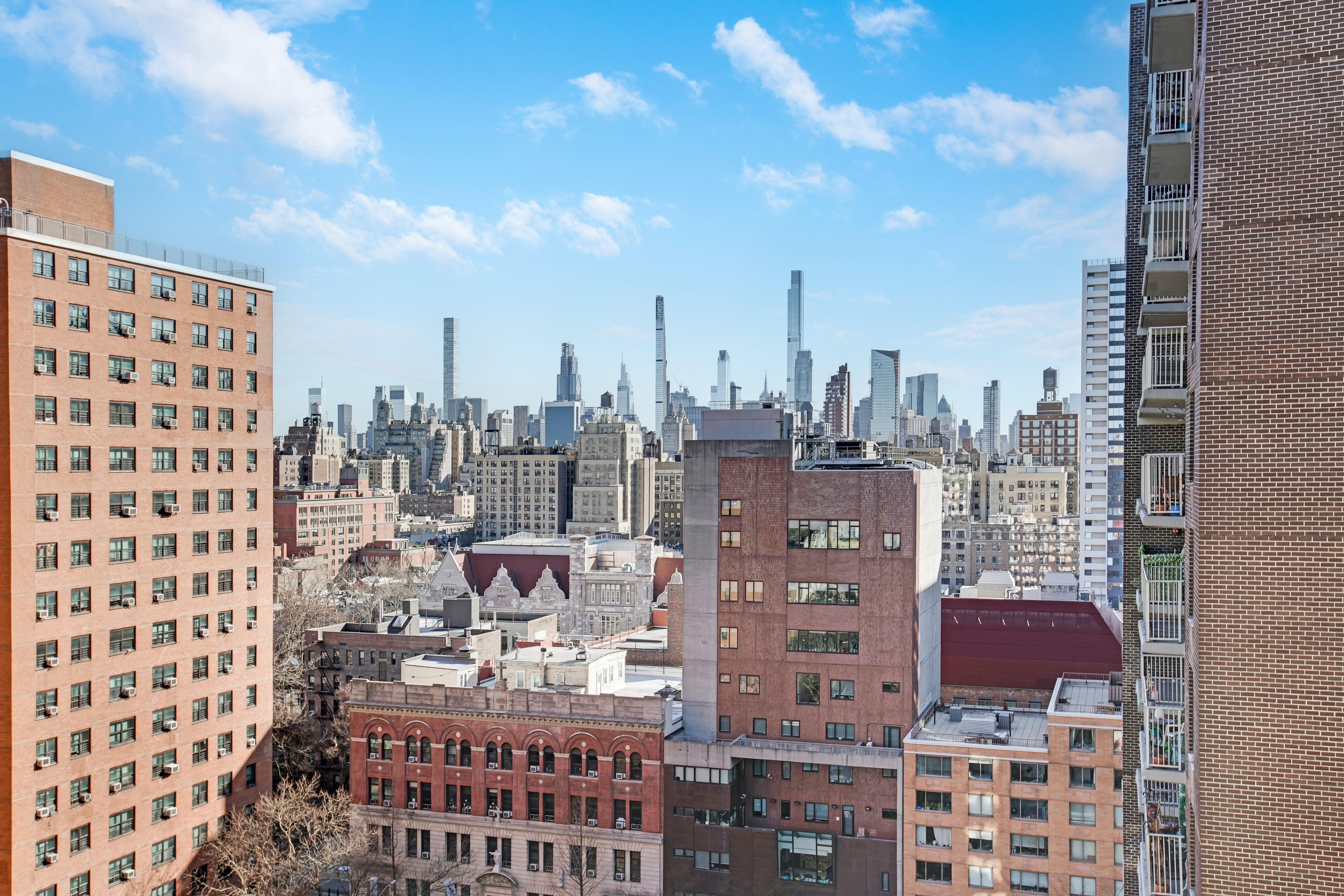 165 West 91st Street, Unit 15B Manhattan, NY 10024 - Photo 16 of 24 a view of a city that has tall buildings