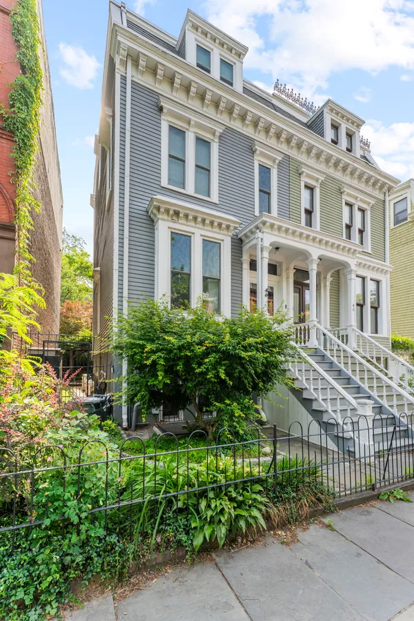 $3,000 | 46 Cambridge Place, Unit 1 | Clinton Hill