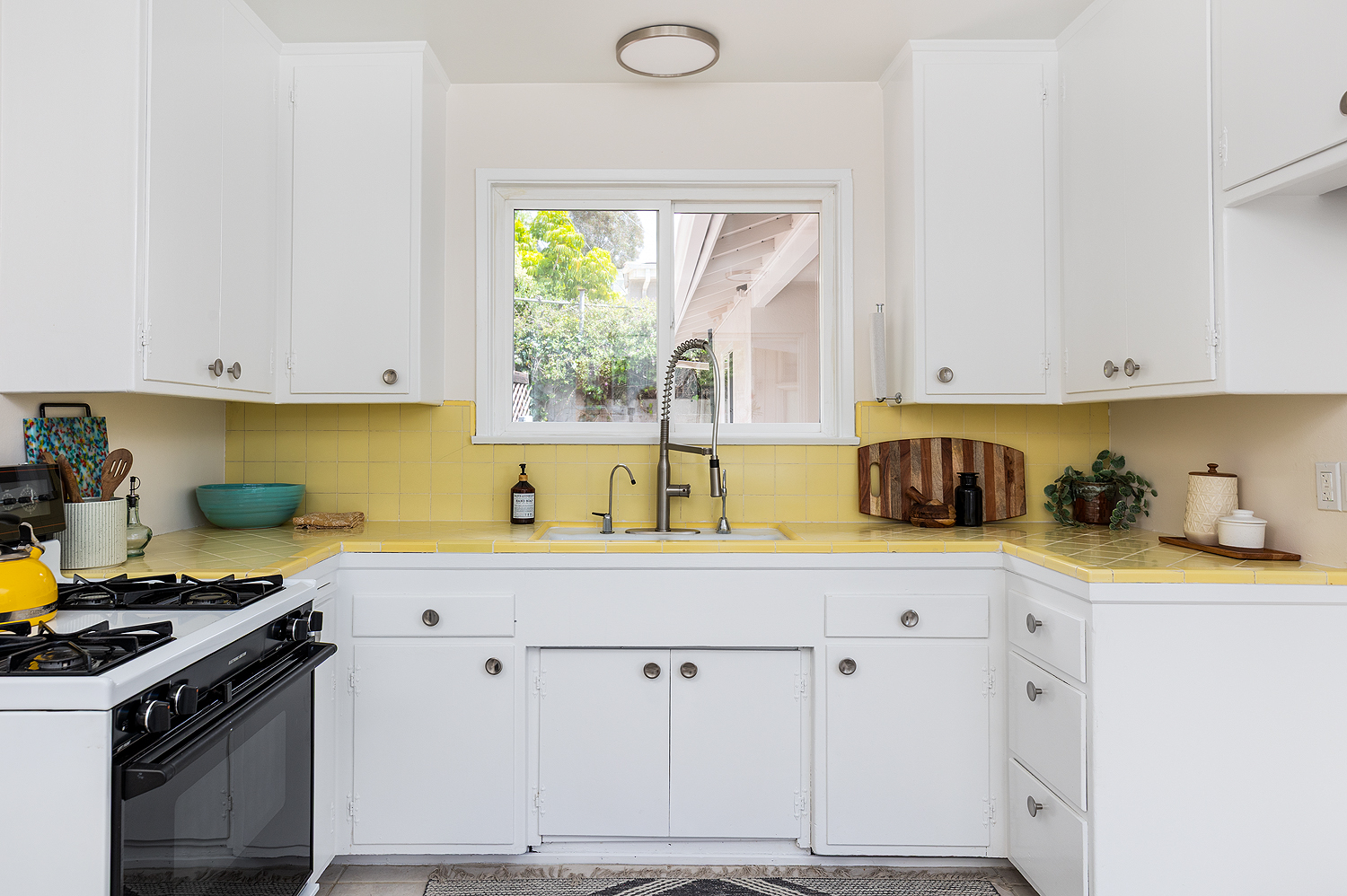 3663 Roderick Road Los Angeles, CA 90065 - Photo 14 of 29