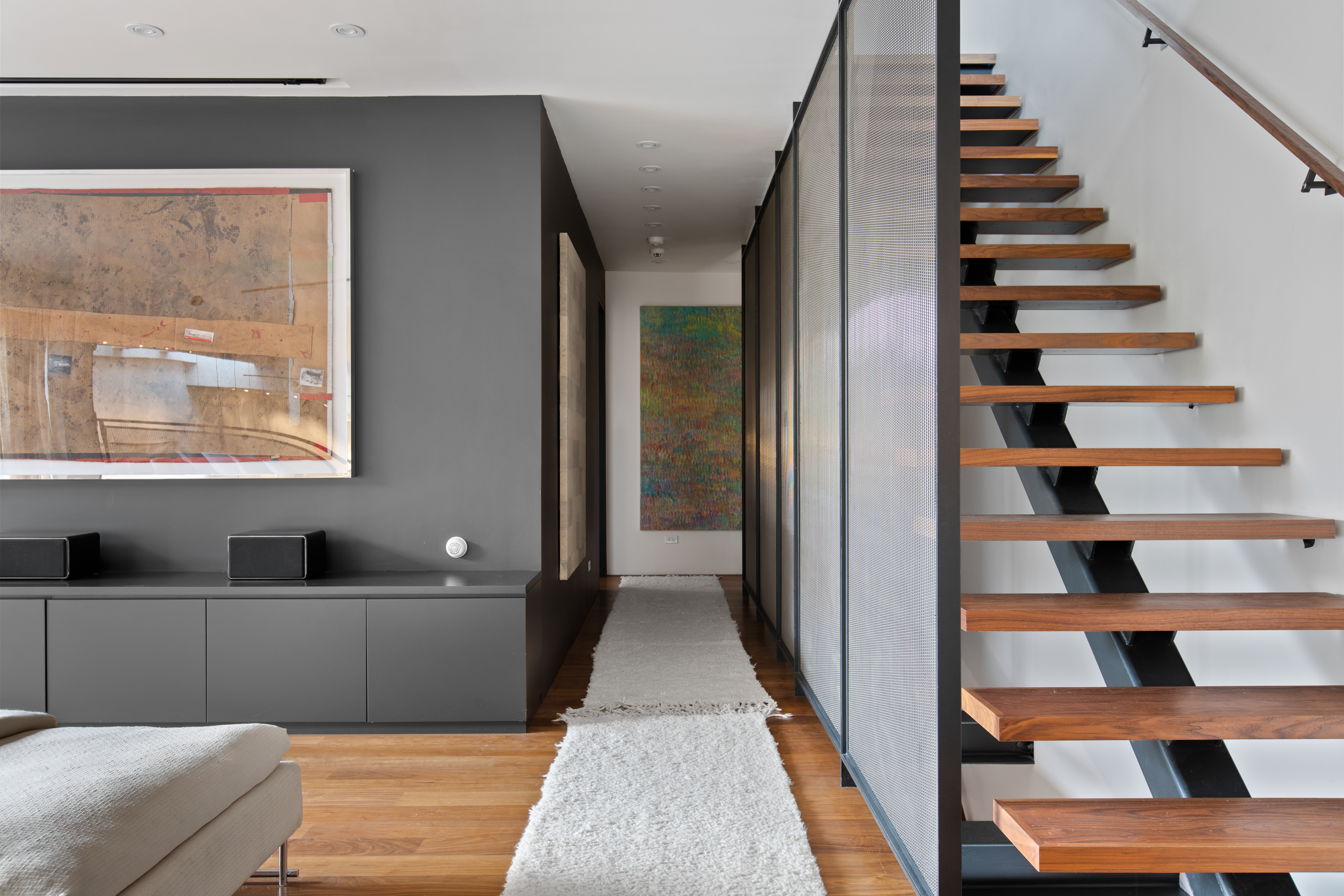 440 Van Brunt Street Brooklyn, NY 11231 - Photo 22 of 33 a view of a hallway with windows and entryway