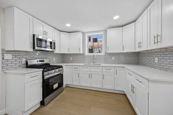 $260,000 | 1051 Springfield Road, Darby, PA 19023