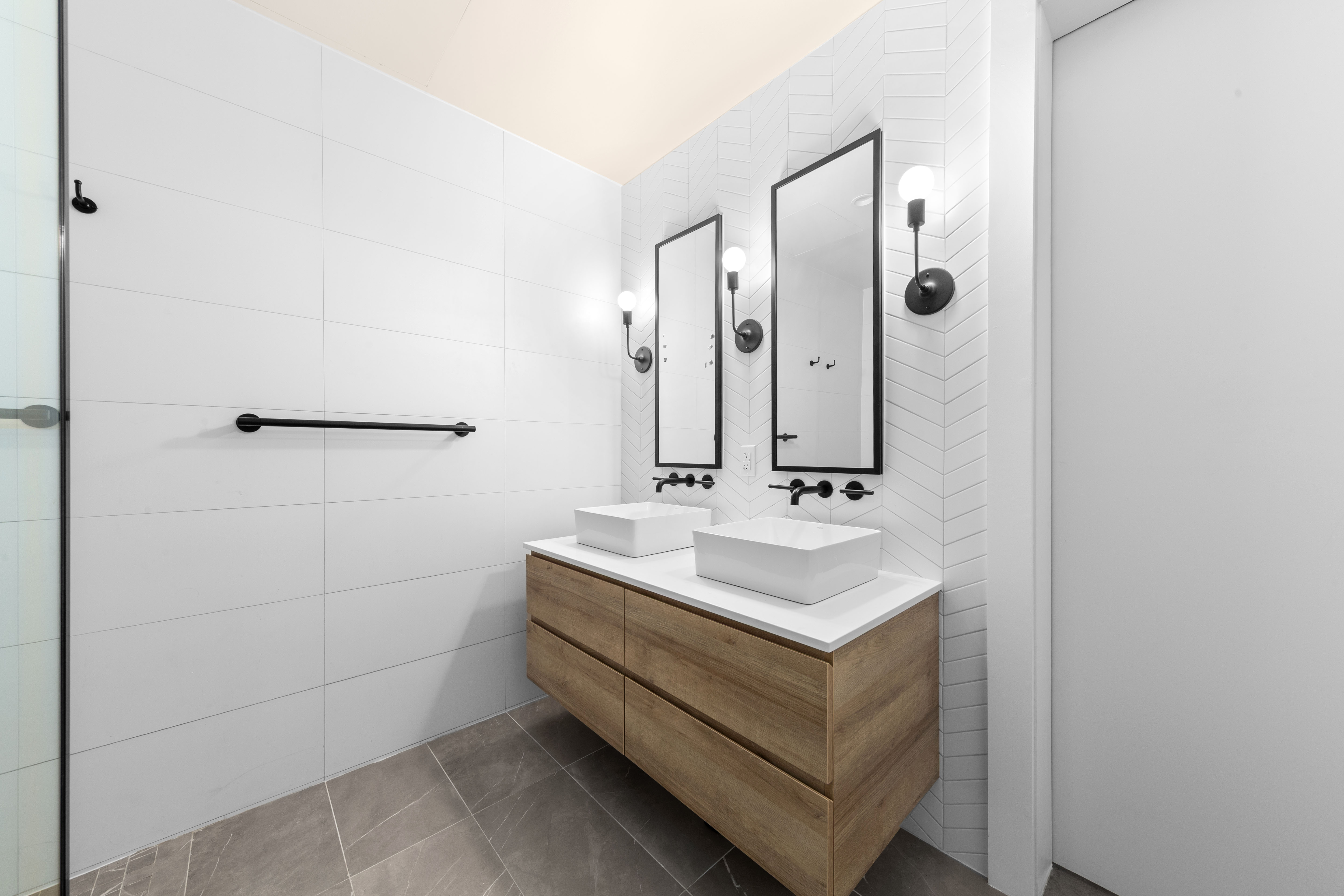 1080 Lorimer Street, Unit 1F Brooklyn, NY 11222 - Photo 15 of 27