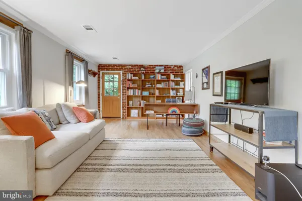 $4,175 | 8805 Menard Court, Alexandria, VA 22309