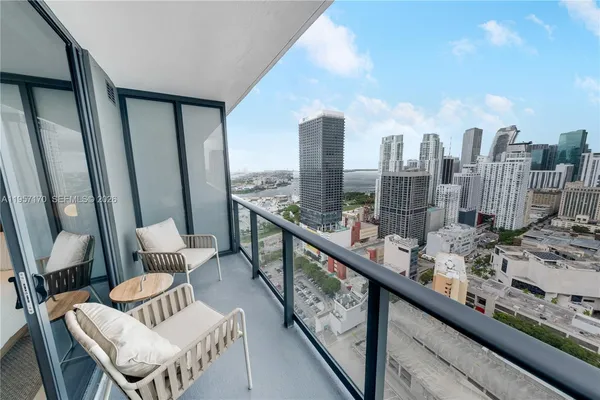 $420,000 | 159 Northeast 6th Street, Unit 3310, Miami, FL 33132