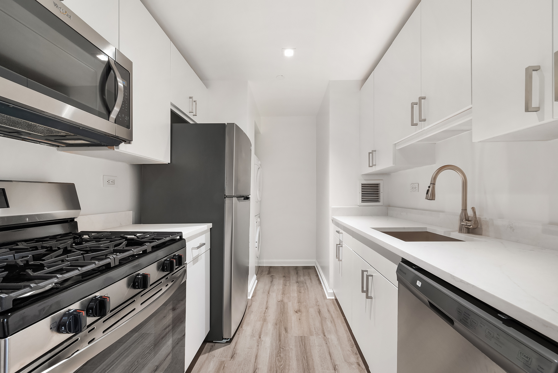 35 West 33rd Street, Unit 21F Manhattan, NY 10001 - Photo 2 of 8