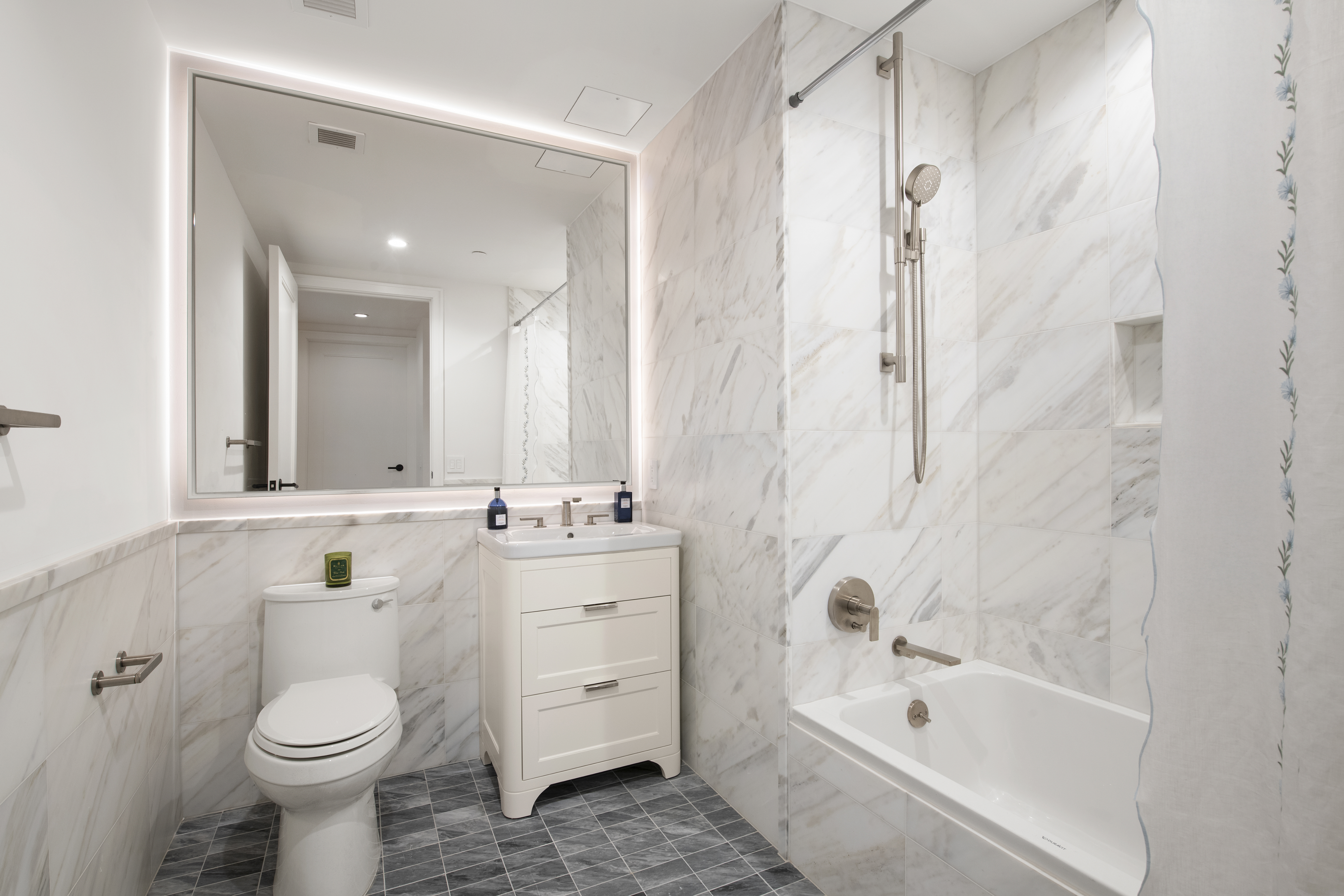 150 Barrow Street, Unit 2B Manhattan, NY 10014 - Photo 10 of 11