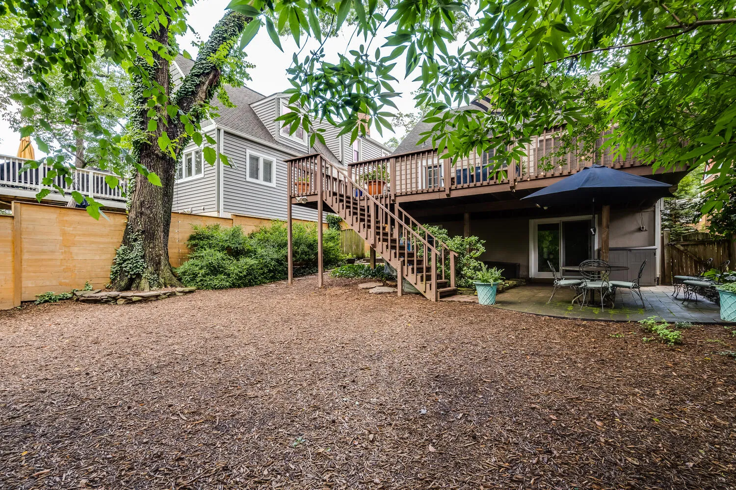 $1,050,000 | 2708 Holly Street, Alexandria, VA 22305