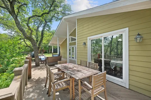 $1,195,000 | 1211 Falcon Ledge Drive, Austin, TX 78746