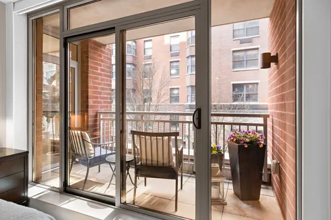$1,150,000 | 1125 Maxwell Lane, Unit 222, Hoboken, NJ 07030
