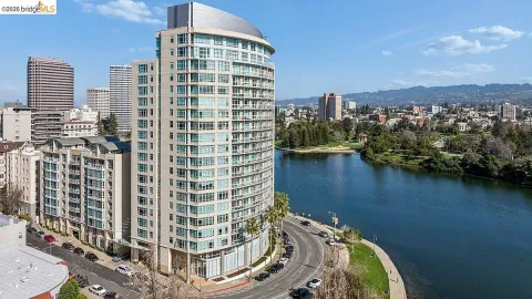 $798,000 | 1 Lakeside Drive, Unit 911, Oakland, CA 94612