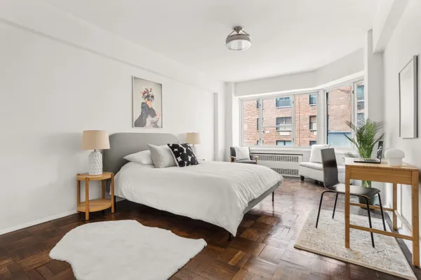 $575,000 | 36 Sutton Place South, Unit 11D | Sutton Place