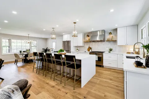 $1,095,000 | 11832 Enid Drive, Potomac, MD 20854