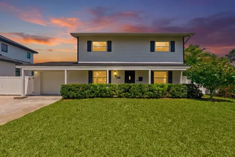 $714,999 | 2701 67th Way North, St. Petersburg, FL 33710