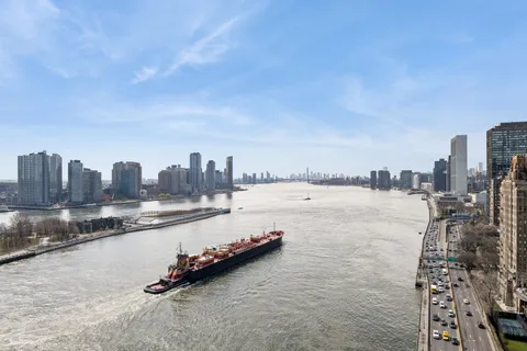 $1,625,000 | 45 Sutton Place South, Unit 12I | Sutton Place