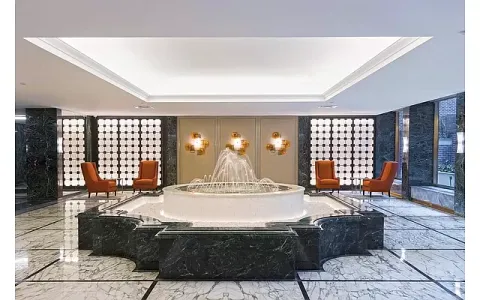 $1,050,000 | 360 East 72nd Street, Unit C2505 | Lenox Hill