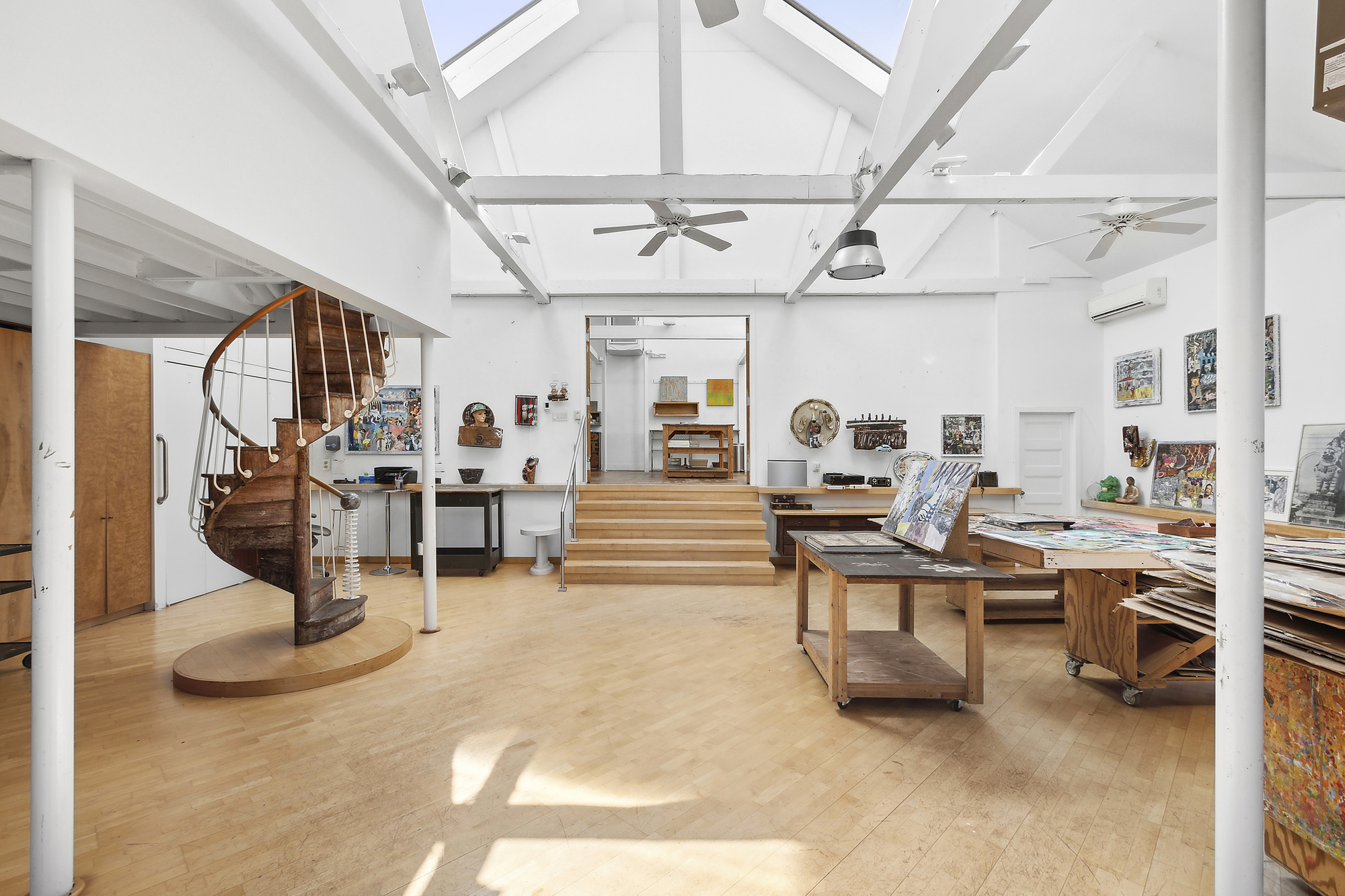 488 Ocean Road Bridgehampton, NY 11932 - Photo 7 of 21 a view of a room with gym equipment