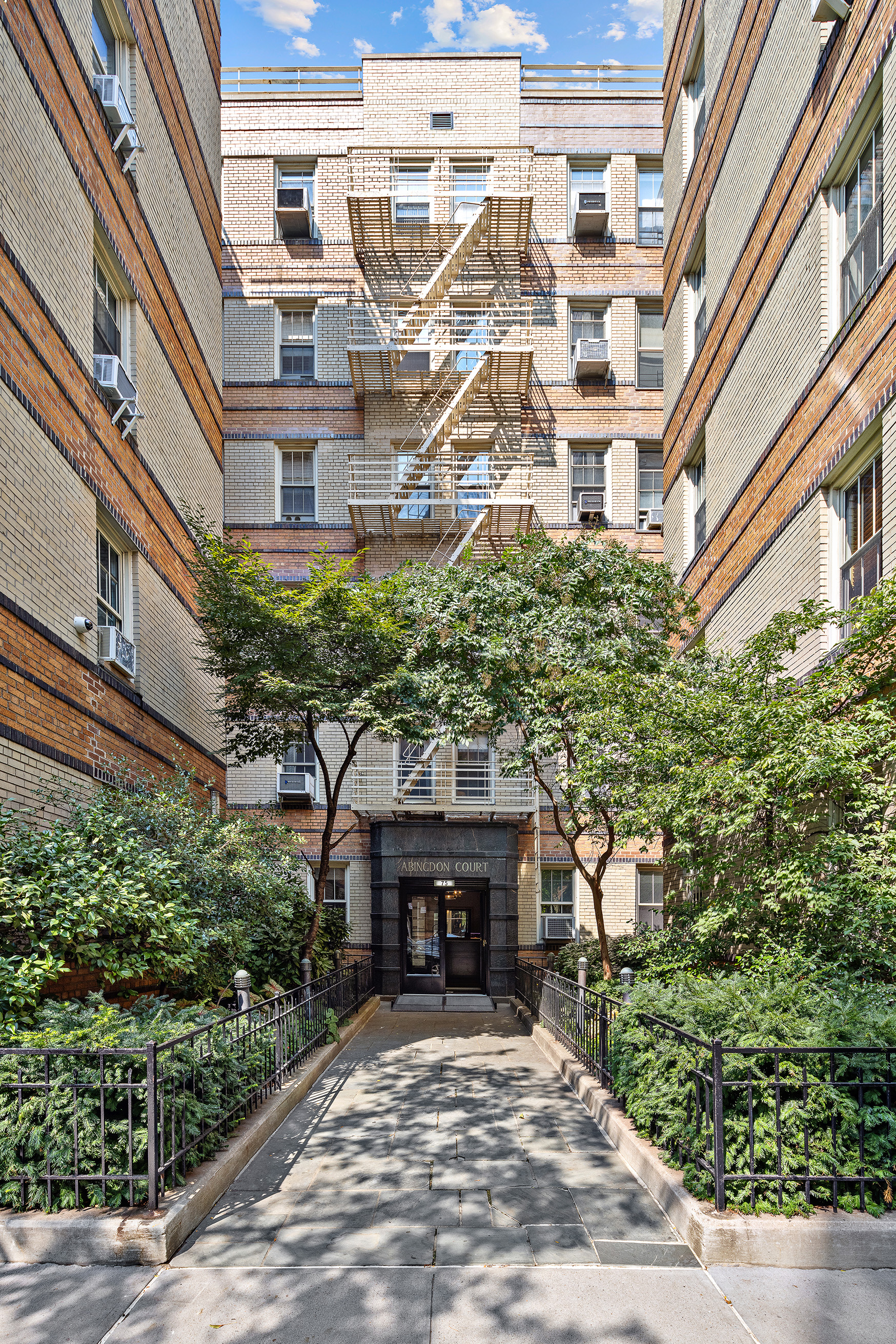 75 Bank Street, Unit 1B Manhattan, NY 10014 - Photo 8 of 10