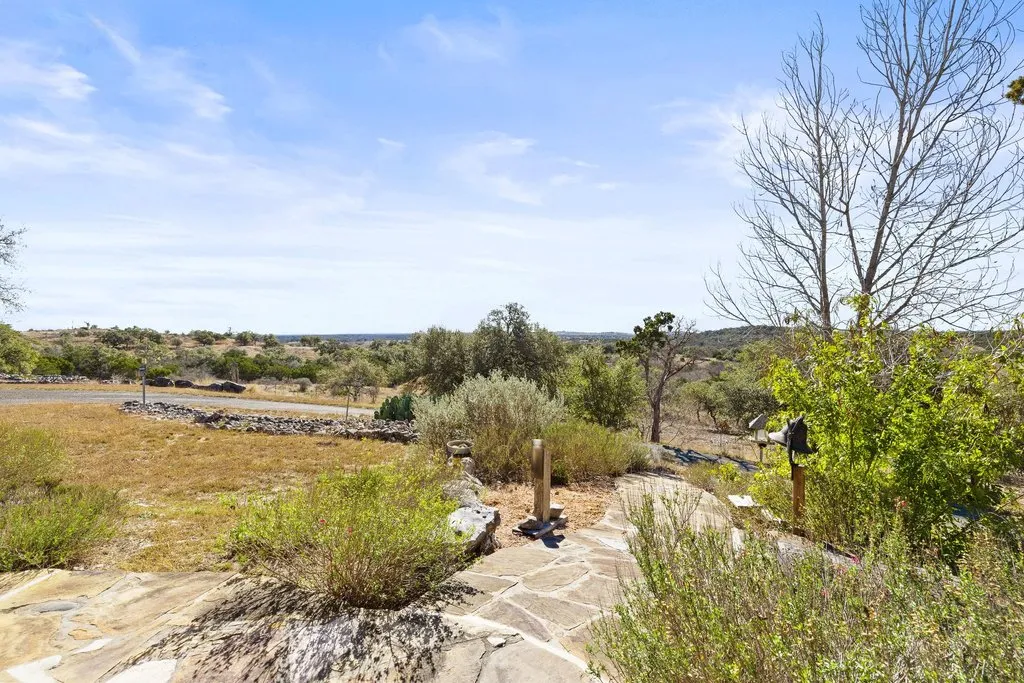 $1,750,000 | 1292 Upper Turtle Creek Road, Kerrville, TX 78028