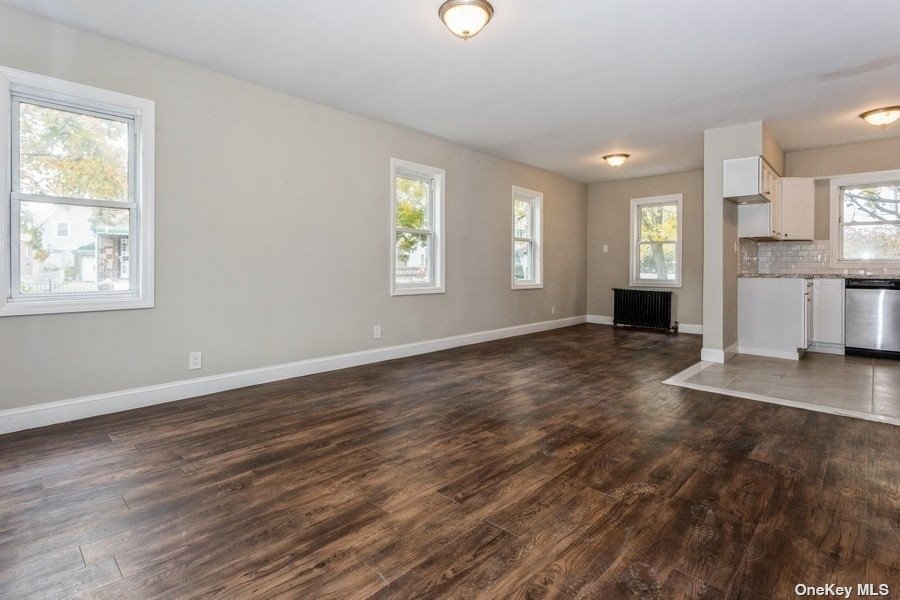 140-40 183rd Street Queens, NY 11413 - Photo 2 of 9