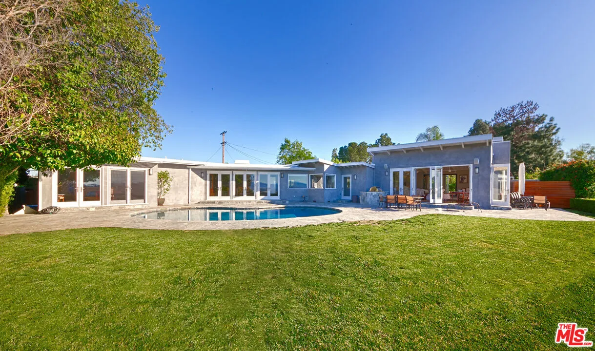 $2,590,000 | 3921 Cody Road, Sherman Oaks, CA 91403