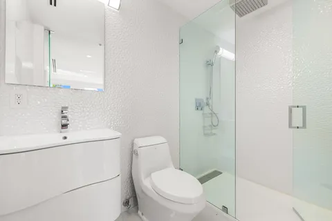 $4,950,000 | 3770 Kumquat Avenue, Miami, FL 33133