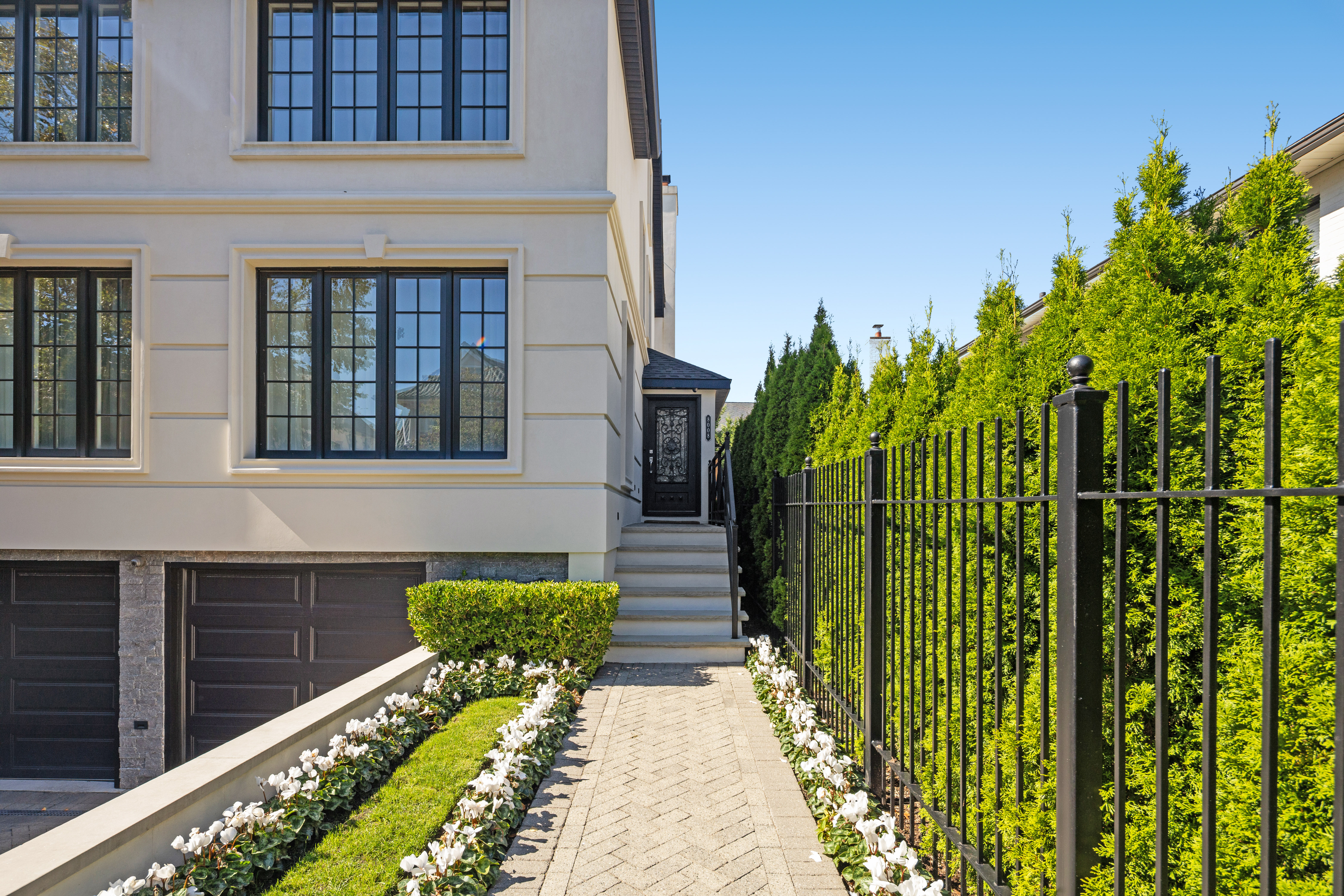 8008 Harbor View Terrace Brooklyn, NY 11209 - Photo 10 of 29