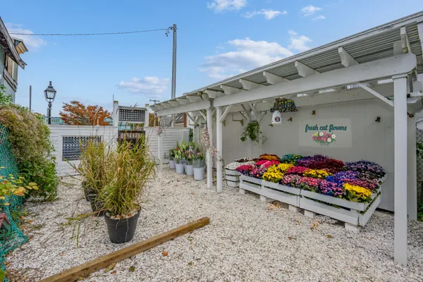 $199,000 | 218 Onset Avenue, Wareham, MA 02558