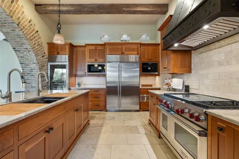 $6,999,000 | 418 Cattle Trail Drive, Dripping Springs, TX 78620