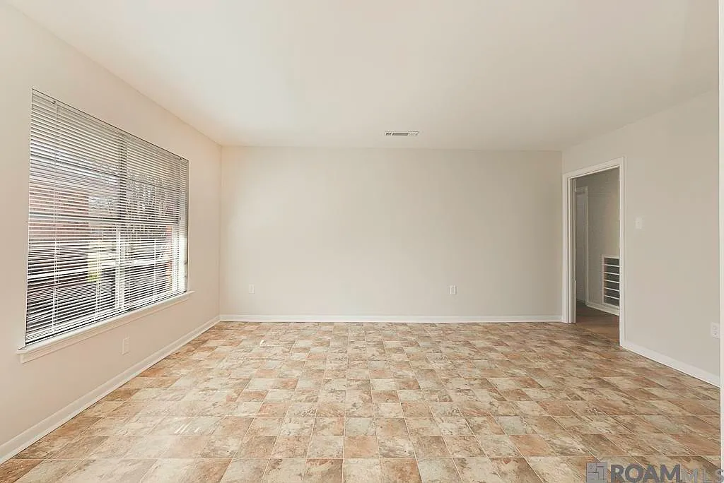 1897 Erlanger Drive Baton Rouge, LA 70816 - Photo 8 of 29