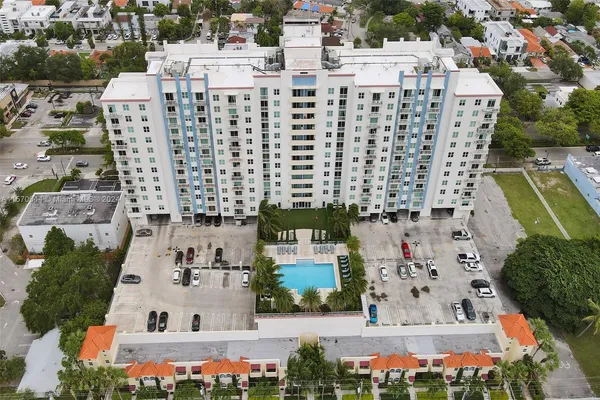 $460,000 | 3000 Coral Way, Unit 412, Miami, FL 33145