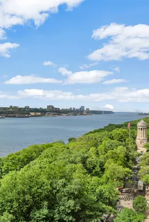 $7,100,000 | 137 Riverside Drive, Unit 12B | Upper West Side