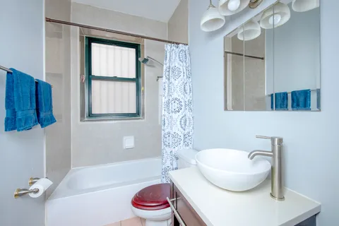 $1,250,000 | 352 West 117th Street, Unit 1E | Harlem